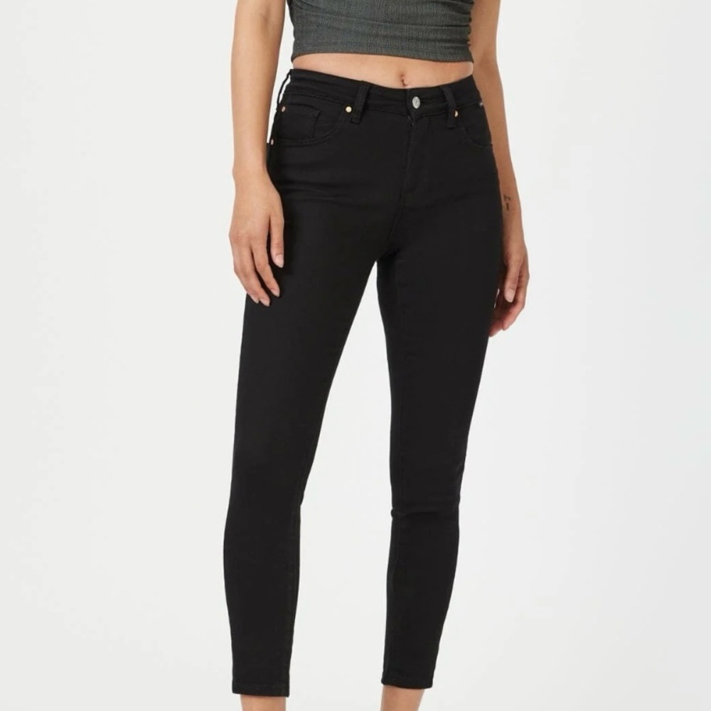 NWT Mavi Jeans Tess in Black - Size W26/L29